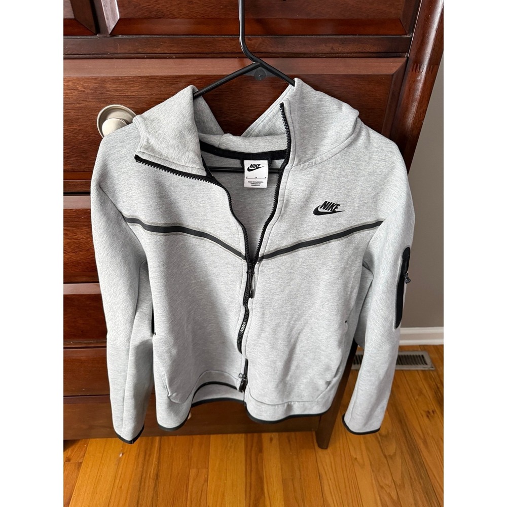 Nike Tech Fleece Hoodie Grey OLD SEASON LIKE NEW